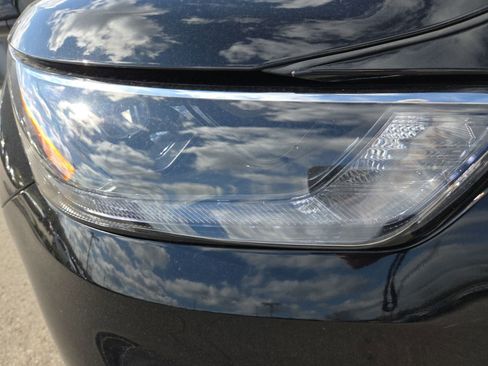 Used 2022 Toyota Highlander XLE image 5