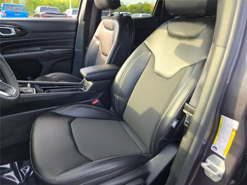 Certified 2024 Jeep Compass Latitude w/ Altitude Special Edition image 26