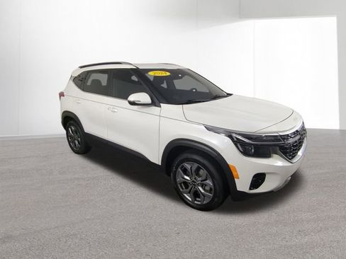 Used 2024 Kia Seltos S AWD/4WD image 12