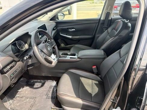 Used 2023 Nissan Sentra SR w/ SR Premium Package FWD image 10