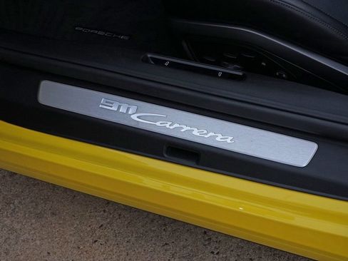 Used 2021 Porsche 911 Carrera image 31