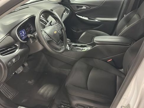 Used 2024 Chevrolet Malibu LT FWD image 7