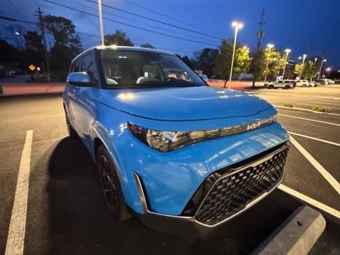 Certified 2023 Kia Soul EX FWD image 2