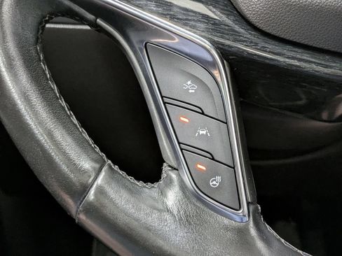 Used 2020 Cadillac XT5 Premium Luxury FWD image 27