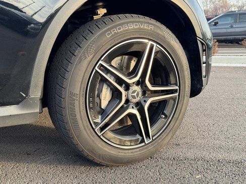 Used 2022 Mercedes-Benz GLC 300 4MATIC image 10