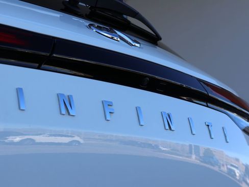 Certified 2025 INFINITI QX60 Pure image 30