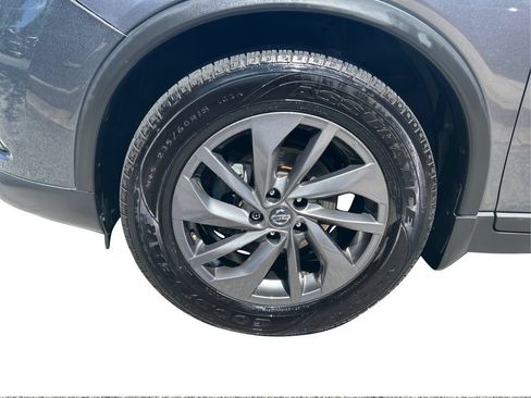 Used 2016 Nissan Rogue SL w/ SL Premium Package FWD image 29