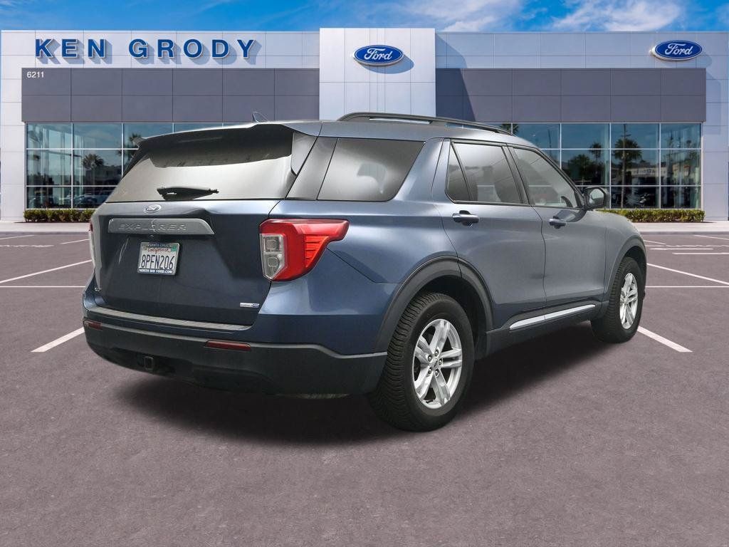 Used 2020 Ford Explorer XLT AWD/4WD image 7