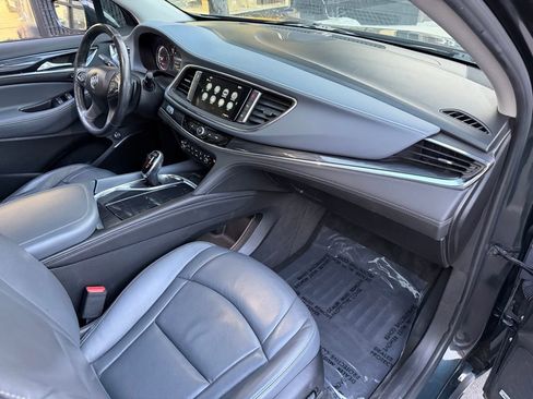 Used 2019 Buick Enclave Premium image 34