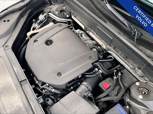 Certified 2024 Volvo XC90 B6 Ultimate w/ Protection Package Premier image 42