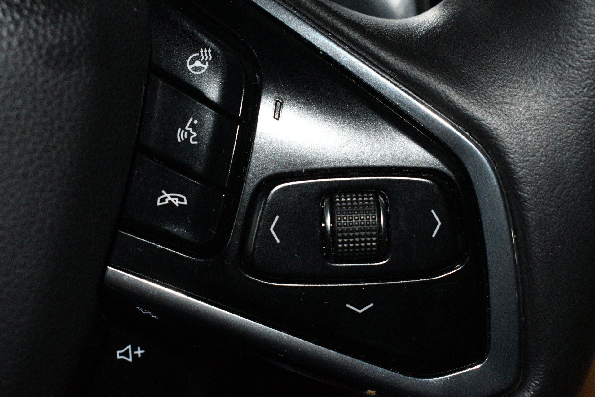 Used 2022 Chevrolet Corvette Stingray Preferred Cpe w/ Z51 Performance Package RWD image 30