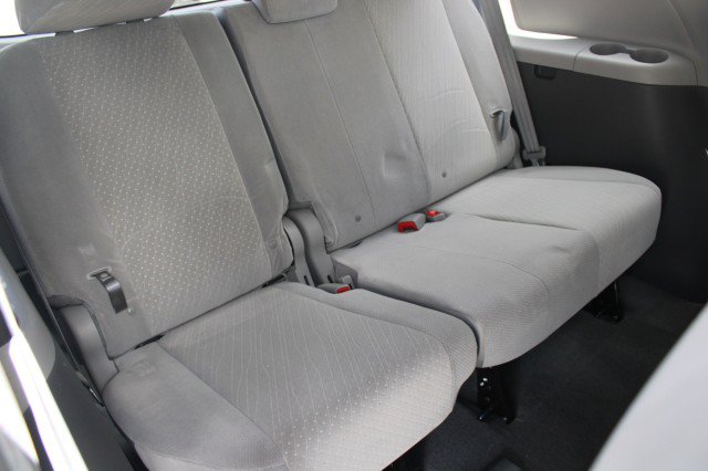 Used 2018 Toyota Sienna LE FWD image 13