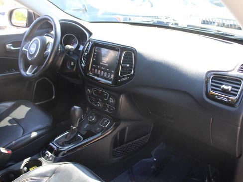 Used 2020 Jeep Compass Limited AWD/4WD image 13
