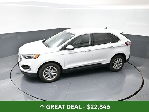 Used 2024 Ford Edge SEL image 46