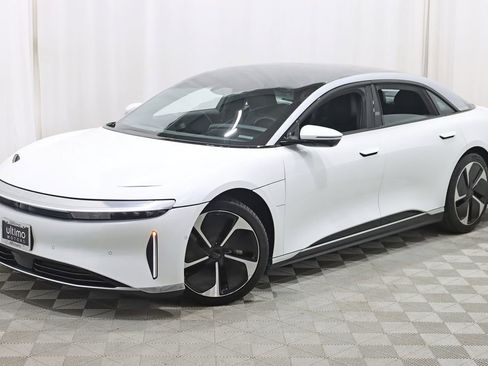 Used 2023 Lucid Air Touring image 7