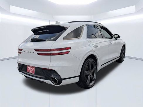 Used 2022 Genesis GV70 3.5T Sport w/ Sport Prestige Package AWD/4WD image 4