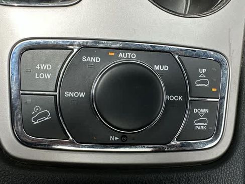Certified 2018 Jeep Grand Cherokee High Altitude AWD/4WD image 24