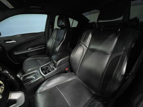 Used 2018 Dodge Charger R/T w/ Plus Group image 12