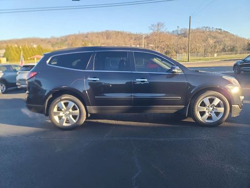 Used 2015 Chevrolet Traverse LTZ image 9
