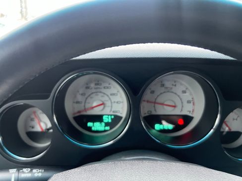 Used 2012 Dodge Challenger R/T image 29