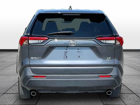 Used 2025 Toyota RAV4 LE AWD/4WD image 4