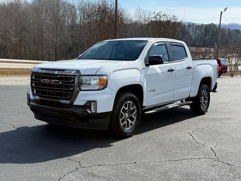 Used 2022 GMC Canyon AT4 w/ Trailering Package image 8