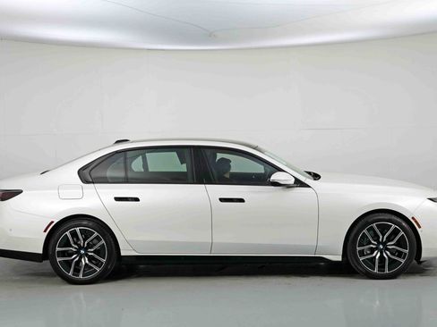 Used 2023 BMW 760i xDrive image 67