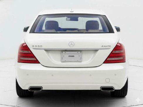 Used 2011 Mercedes-Benz S 550 4MATIC image 7