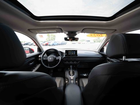 Used 2025 Honda HR-V EX-L image 19
