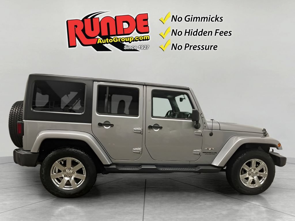 Used 2016 Jeep Wrangler Unlimited Sahara w/ Connectivity Group AWD/4WD image 6