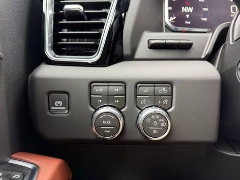 New 2026 GMC Sierra 1500 Denali Ultimate w/ LPO, Black Badging Package image 26