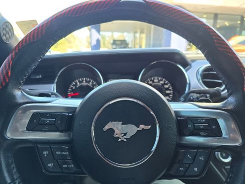 Used 2016 Ford Mustang Coupe RWD image 26