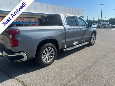 Used 2021 Chevrolet Silverado 1500 LTZ w/ LTZ Premium Package AWD/4WD image 3