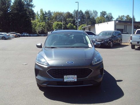 Used 2020 Ford Escape SE AWD/4WD image 8