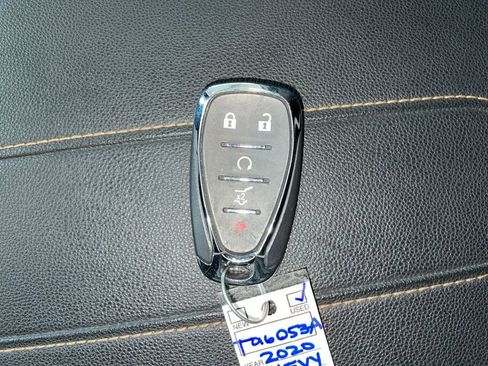 Used 2020 Chevrolet Traverse LT w/ LPO, Floor Liner Package image 24