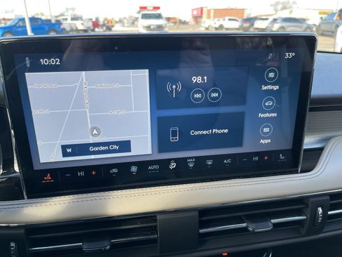 Used 2024 Lincoln Corsair Premiere image 22