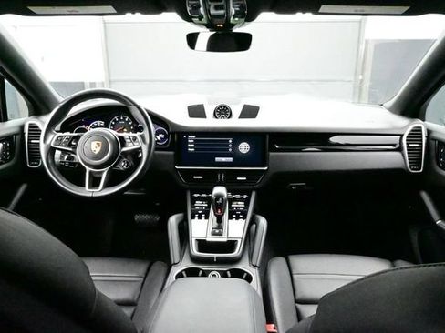 Used 2023 Porsche Cayenne Coupe w/ Premium Package AWD/4WD image 20