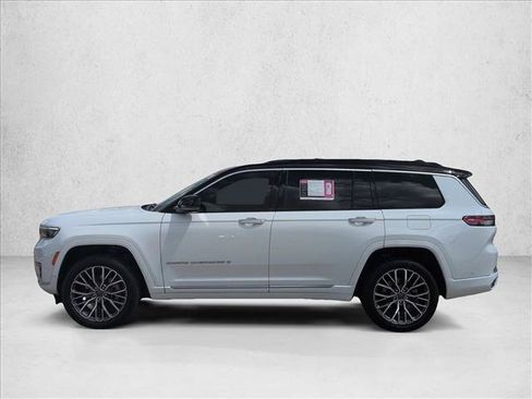 Used 2025 Jeep Grand Cherokee L Summit AWD/4WD image 8