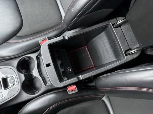 Used 2021 Jeep Cherokee Trailhawk w/ Sun, Sound & Nav Group image 21