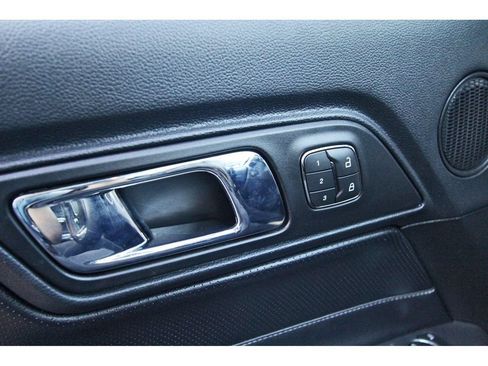 Used 2017 Ford Mustang GT Premium w/ Equipment Group 401A RWD image 19