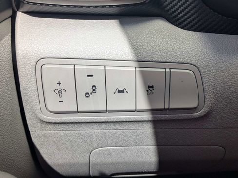 Used 2019 Hyundai Tucson Value FWD image 27