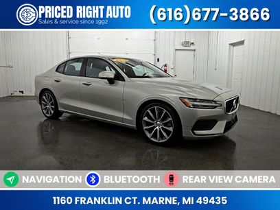 Used 2019 Volvo S60 T6 Momentum w/ Multimedia Package