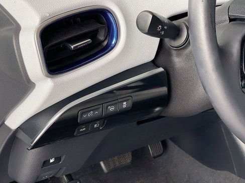 Certified 2020 Toyota Prius Limited FWD image 10