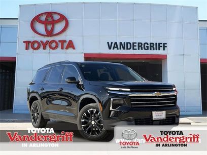 Used 2024 Chevrolet Traverse LT w/ Trailering Package