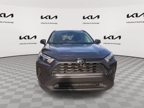 Used 2025 Toyota RAV4 XLE AWD/4WD image 3