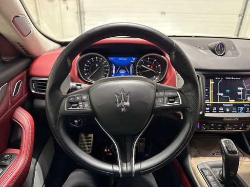 Used 2019 Maserati Levante GTS image 35