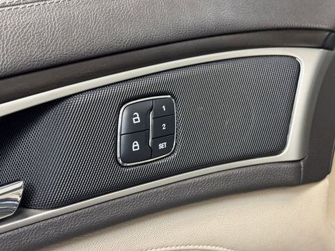 Used 2017 Lincoln MKZ Select w/ Select Plus Package image 9