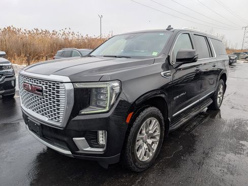 Used 2023 GMC Yukon XL Denali image 4