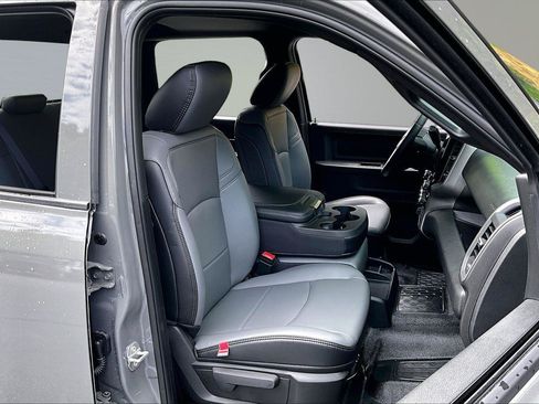 New 2026 RAM 5500 Tradesman AWD/4WD image 9