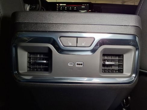 New 2026 GMC Sierra 1500 SLT w/ SLT Convenience Package AWD/4WD image 13